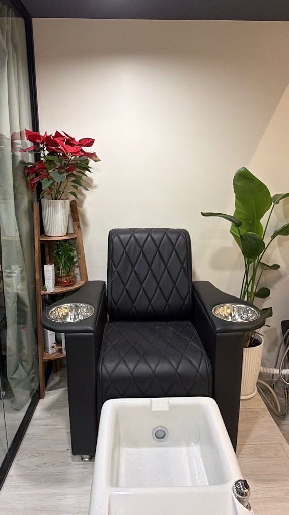 The ritual chair